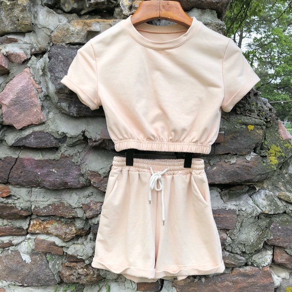 Matching set - Picture 2 of 11